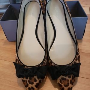 Ann Taylor Leopard flats..size 11